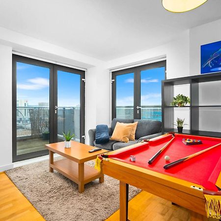 Central Flat Pool Table Balcony Sheffield Dış mekan fotoğraf