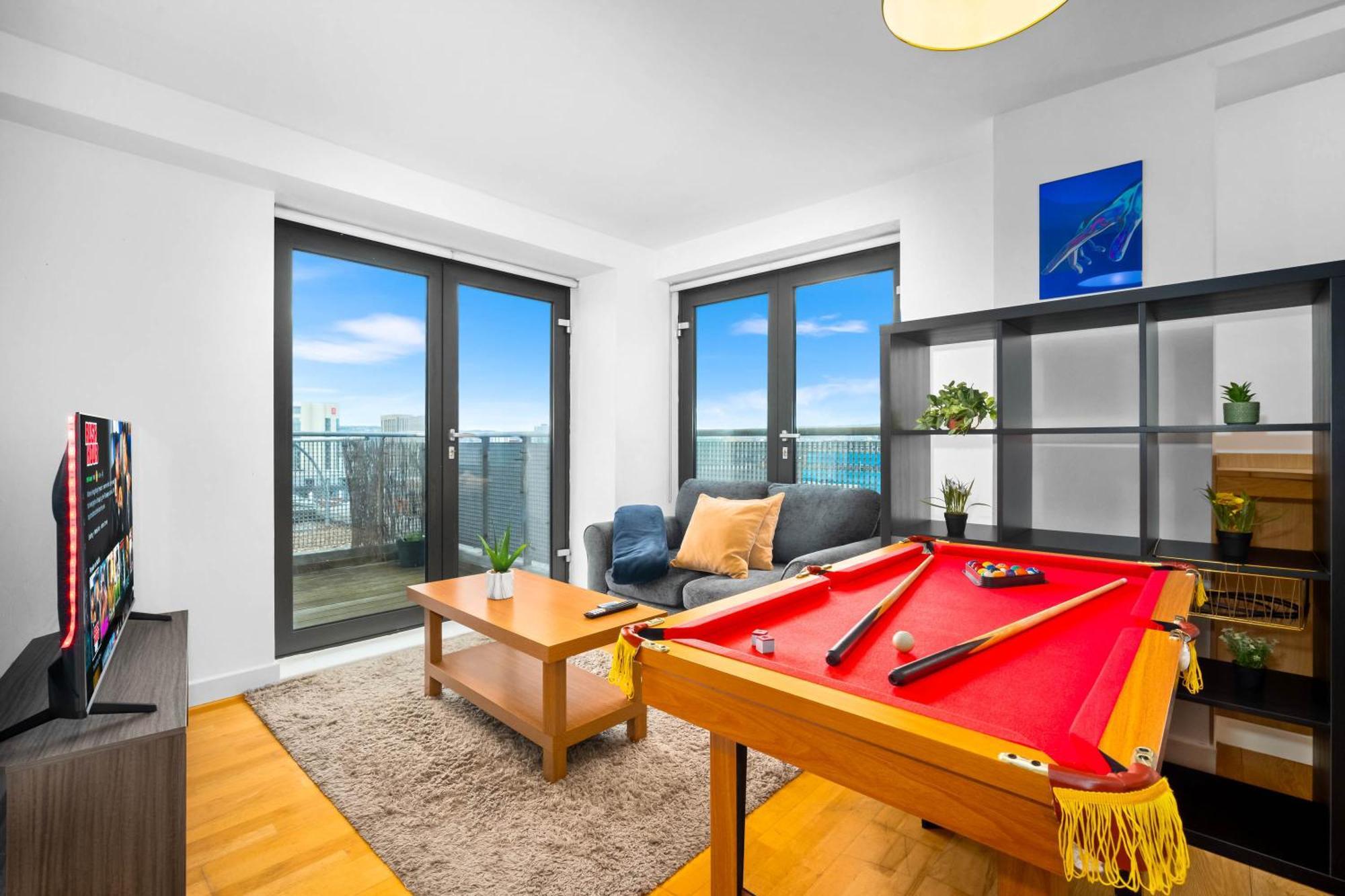 Central Flat Pool Table Balcony Sheffield Dış mekan fotoğraf