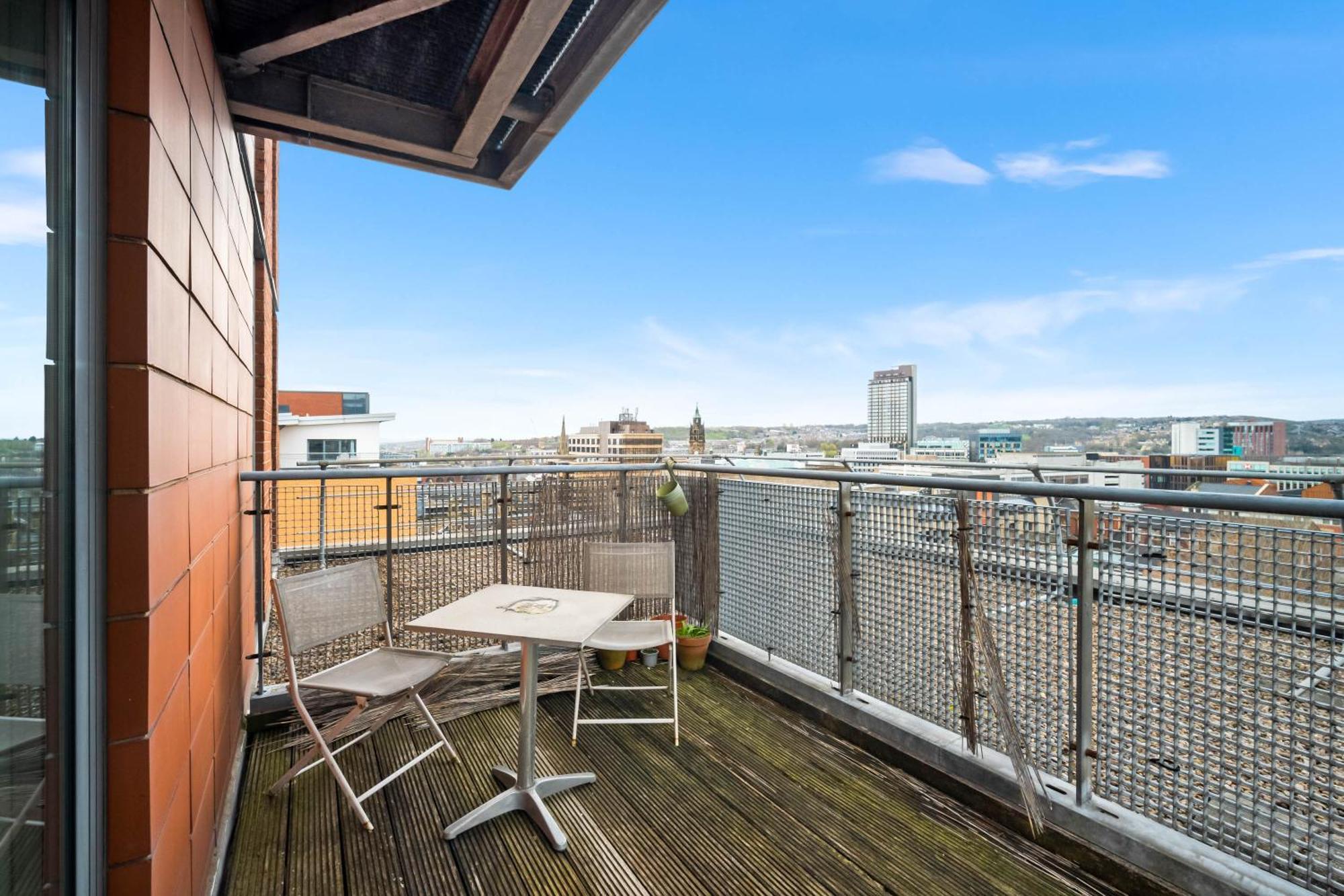 Central Flat Pool Table Balcony Sheffield Dış mekan fotoğraf